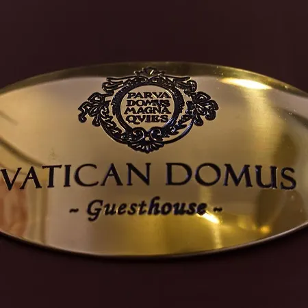 Vatican Domus Pensión 4*